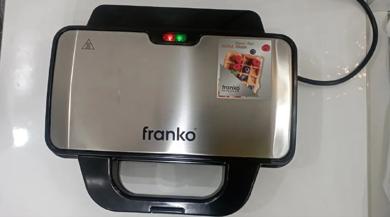 Вафельница Franko FWM-1164 1