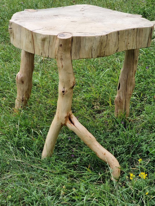 Два журнальных столика из массива дерева 4