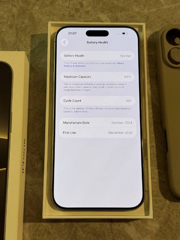 iPhone 16 Pro Max 256GB SIM eSIM 4