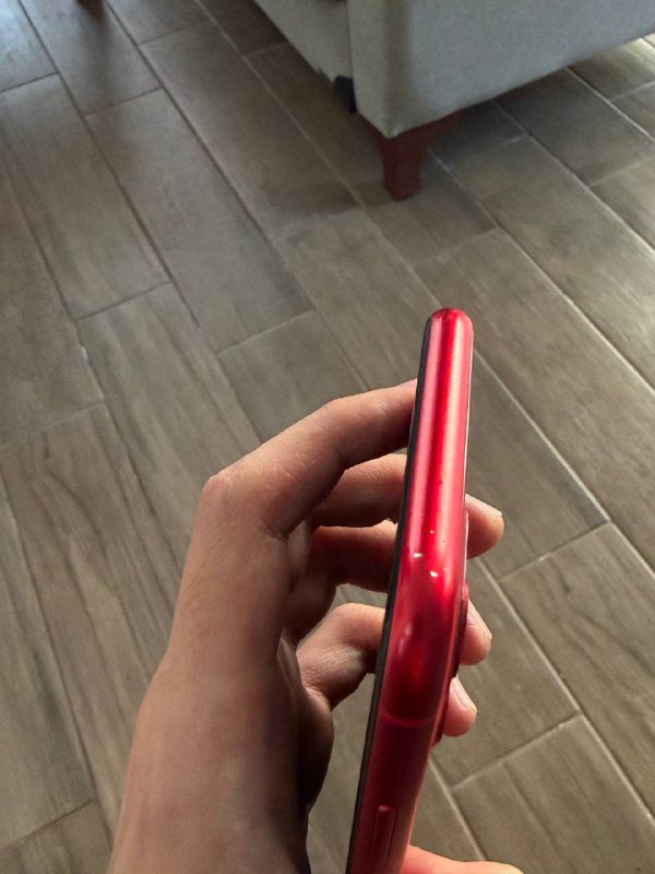 iPhone 11 64GB красный 2
