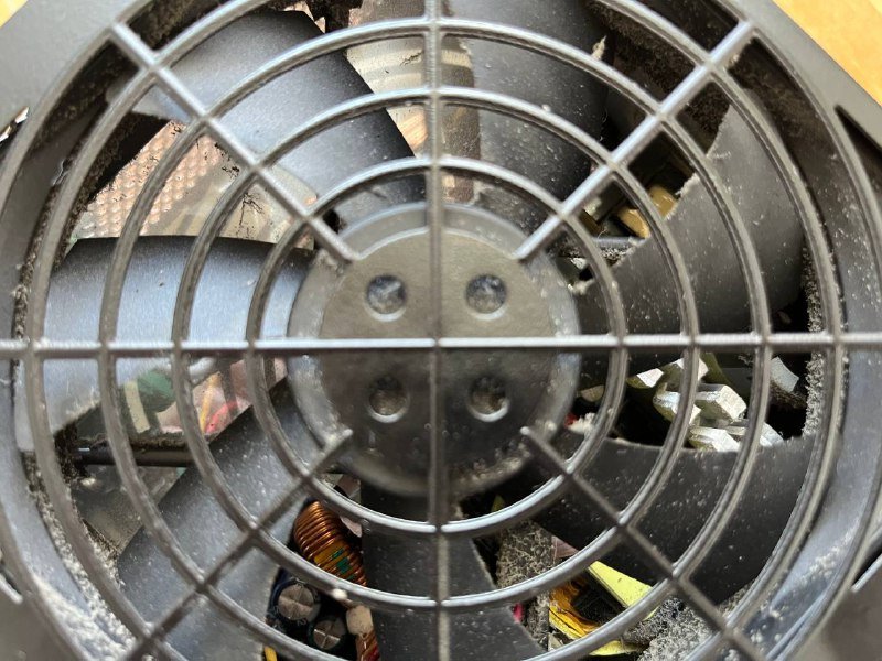 Блок питания Cooler Master MasterWatt Lite 700W 3