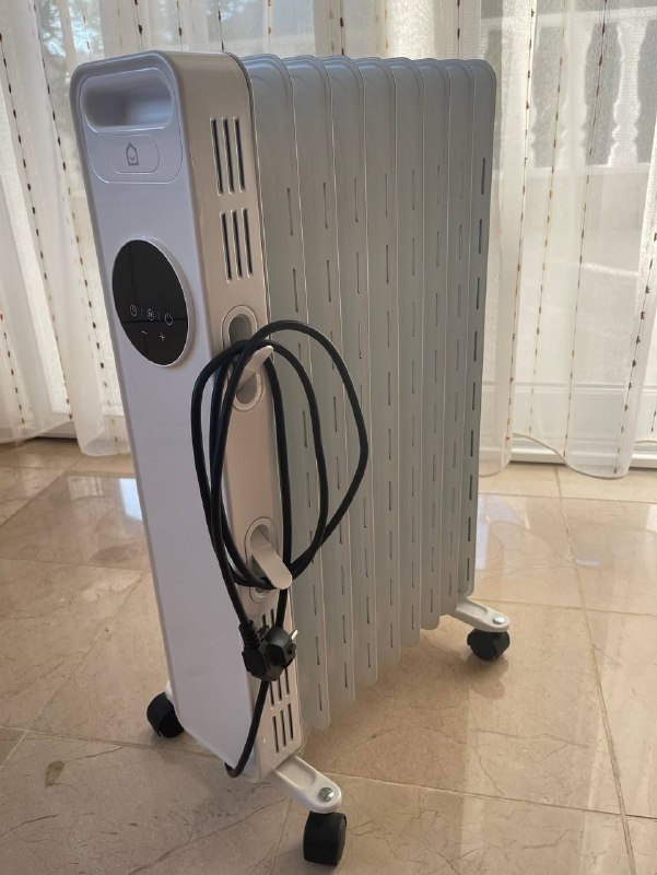 Радиатор масляный (обогреватель) с пультом управления 2