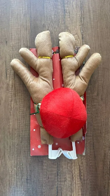 Новогоднее украшение на машину