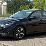 Hyundai Elantra SEL 2