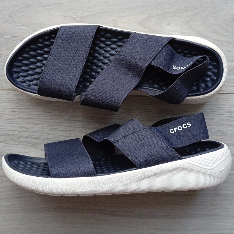 Оригинальные босоножки Crocs, новые, размер US 7