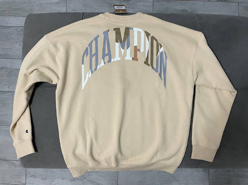 Жилетка Kangol x Schott NYC, Nike Therma Full Zip Hoodie, Олимпийка U.S. Polo Assn., Champion oversized sweatshirt, Худи Nike SB Flowers 8