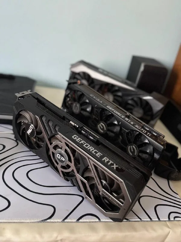 RTX 3070 Ti, 3070 Ti Palit, 3070 Ti EVGA, RX 6900 XT 1