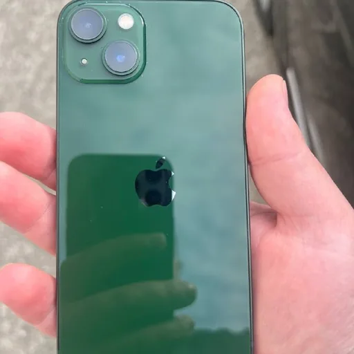 iPhone 13 128 GB green