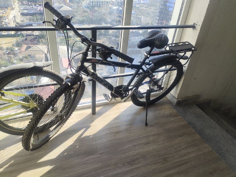 велосипеды жёлтый, черный 2