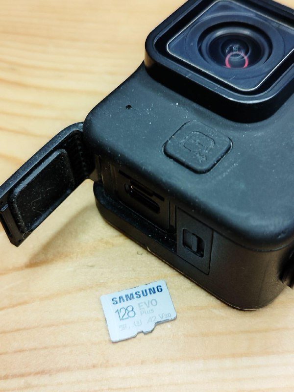 Камера GoPro Hero 11 mini с аксессуарами 4