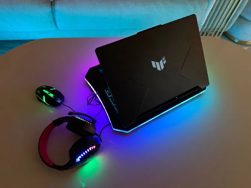 Игровой ноутбук 1