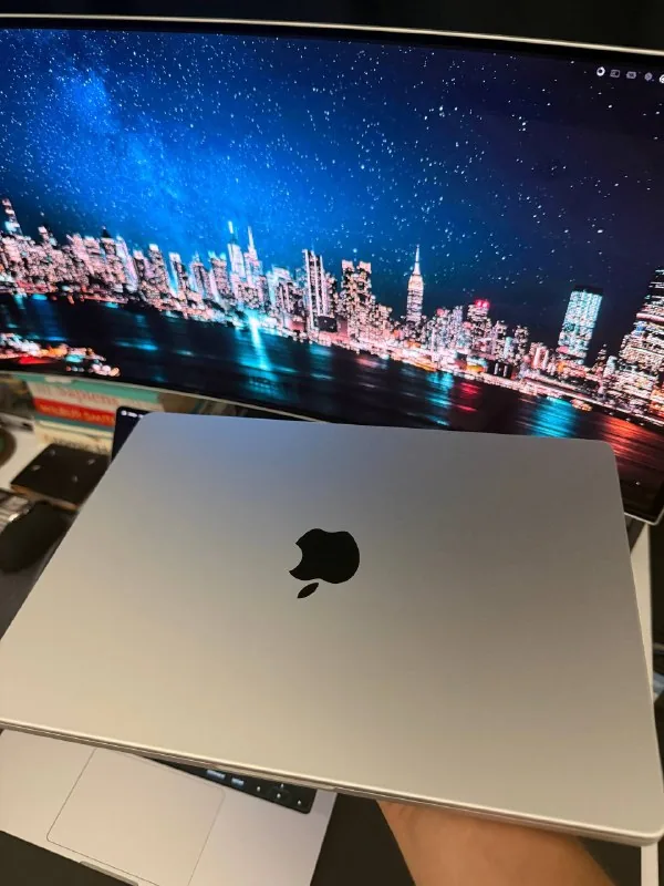 MacBook Pro M4 Pro 24GB 512GB 1