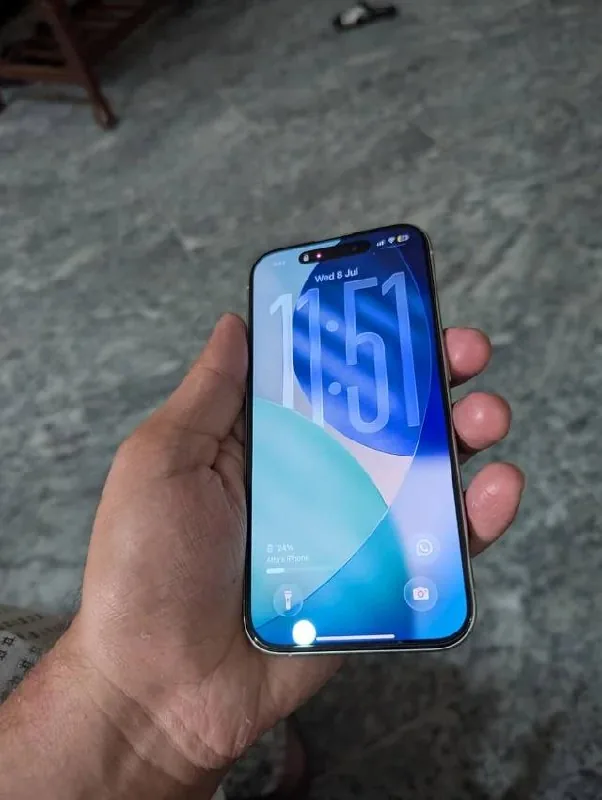 iPhone 15 Pro 1