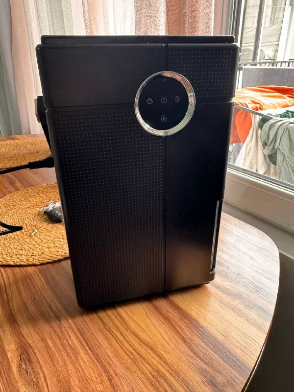 Осушитель воздуха поглотитель влаги 3,5 литра бак