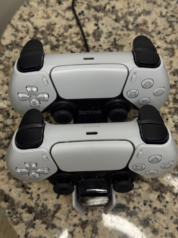 PlayStation 5 (PS5) игровая приставка DualSense контроллеры 3