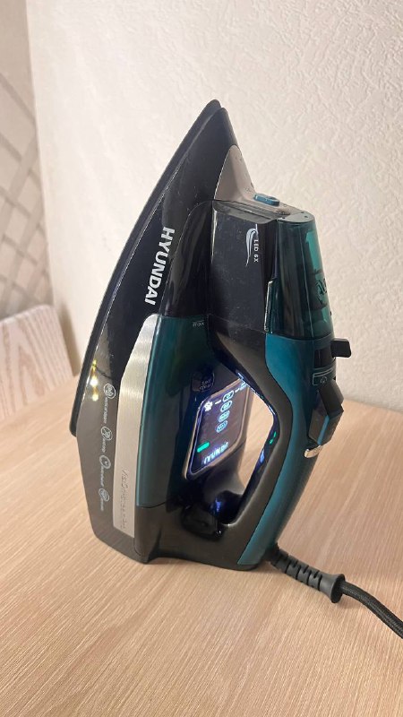 Утюг Hyundai ES2446 Vision-S Sensor 7