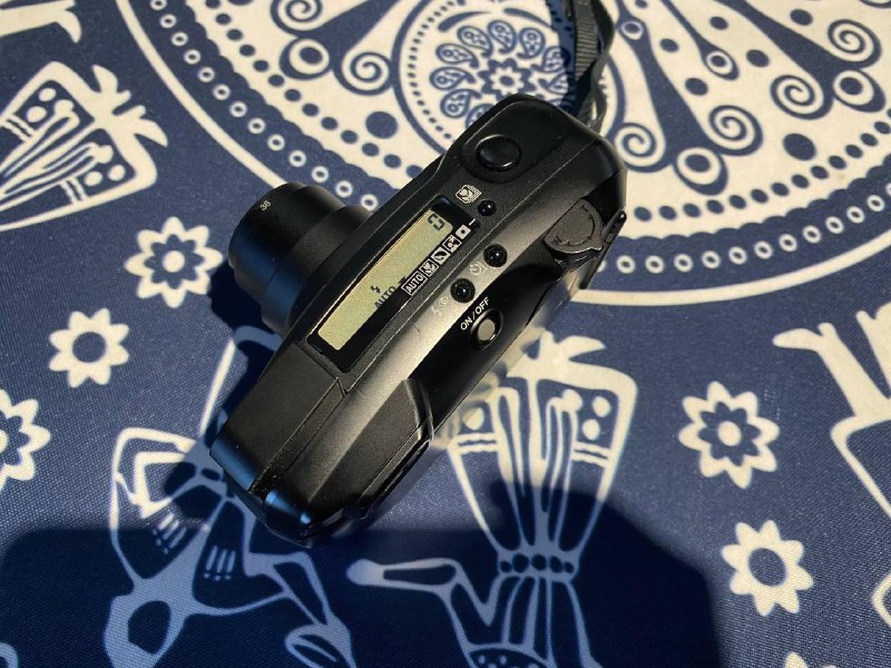 Пленочный фотоаппарат Minolta Supreme Freedom Zoom 5