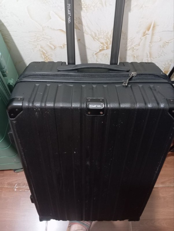 чемодан POLAR PC M с кодовым замком TSA черный