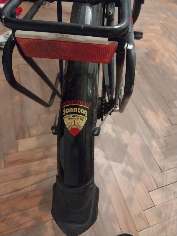 велосипед с аксессуарами и замком 3