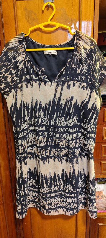 Various clothing items for sale 6