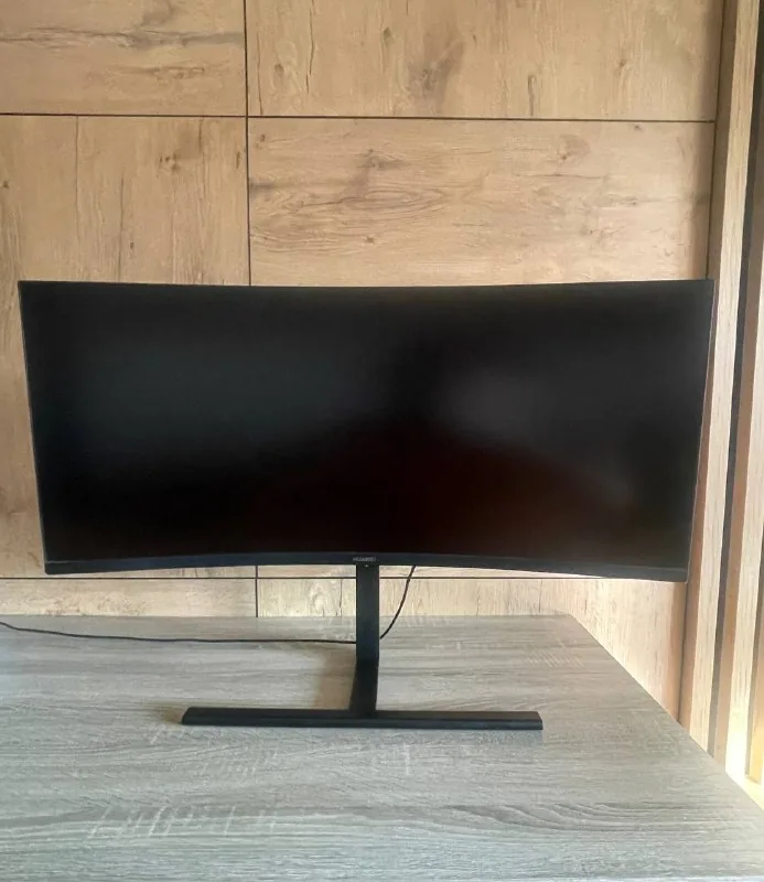 HUAWEI MateView GT 34" curved monitor