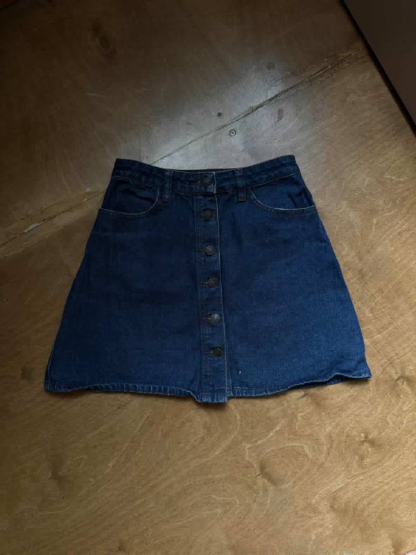 Кружевное платье Zara, жилет Zara, юбки befree и другие, джинсы Thomas More, брюки ORE, футболка с аниме принтом 3