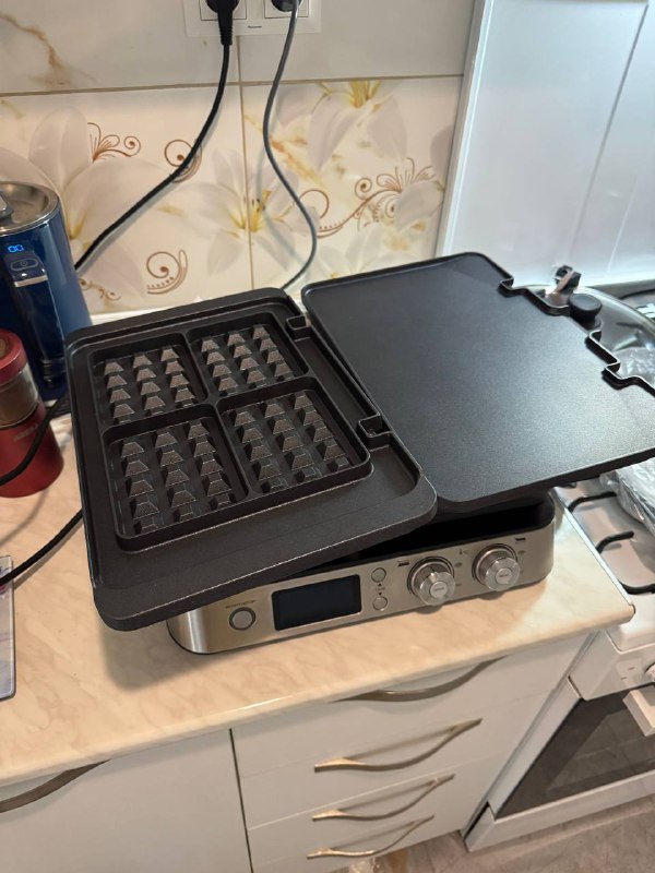 Электрогриль DeLonghi CGH1030D с комплектом сменных пластин 3