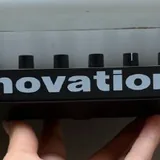 MIDI-клавиатура Novation Launchkey Mini MK3, MIDI-кабель 2