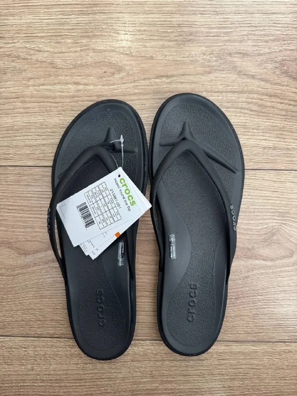 Crocs Miami Round Toe Flip 1
