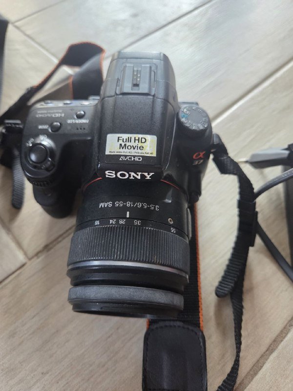 Фотоаппарат Sony SLT A37 с объективом Sal 1855, сумка, зарядка