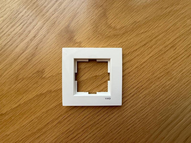 Розетка Viko Karre, выключатель Viko Karre, одиночные рамки Viko 4