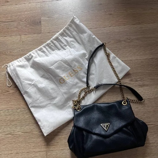 Сумка Guess