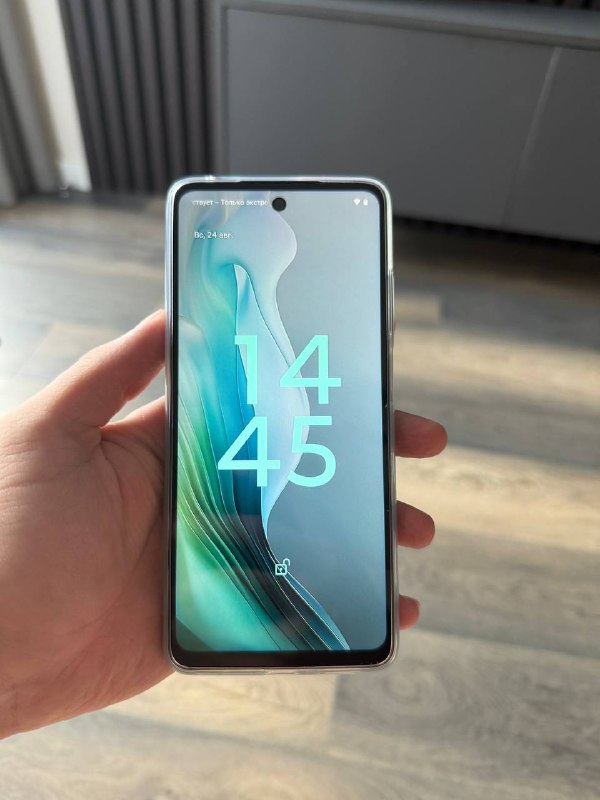 Телефон Motorola moto e14