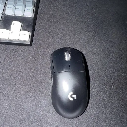 Мышка Superlight 2, наушники Logitech G733