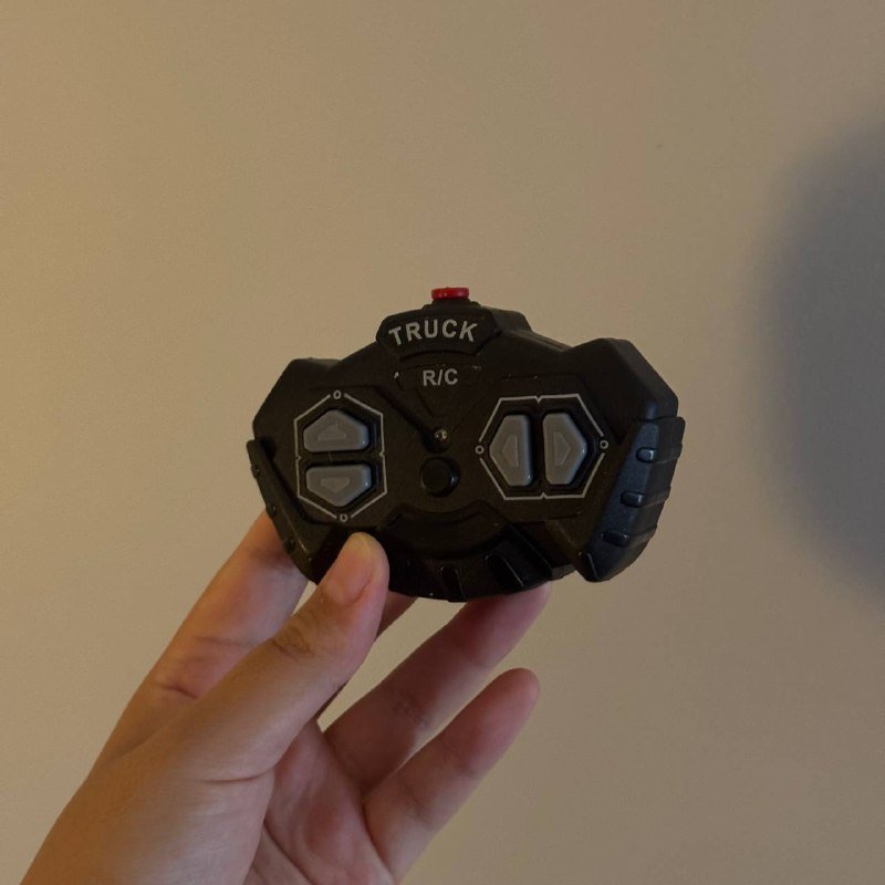 Машина-конструктор на радиоуправлении 4