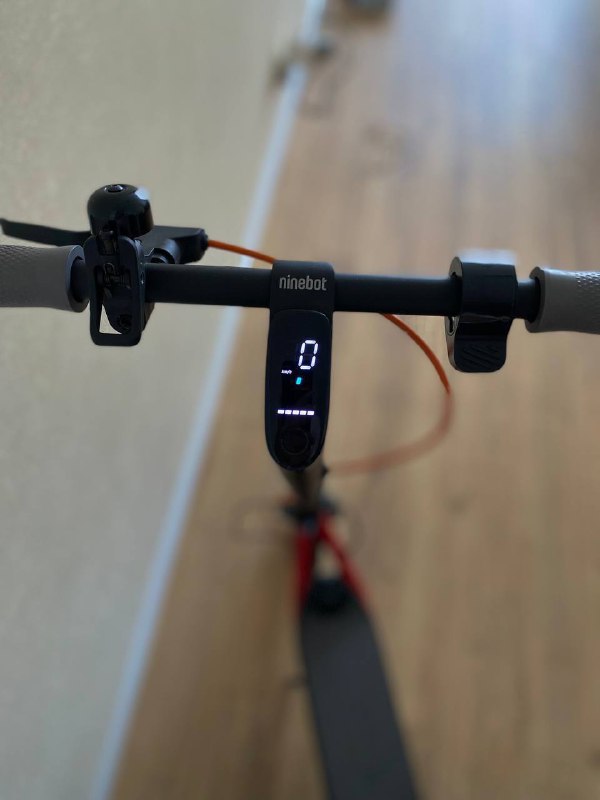 iPhone 13 Pro, iPhone XR, iPhone 11, Электросамокат Ninebot D38E 7