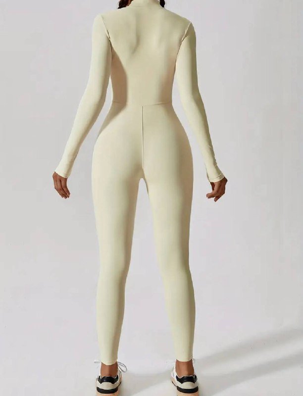 Комбинезон женский слоновая кость размер М новый 2