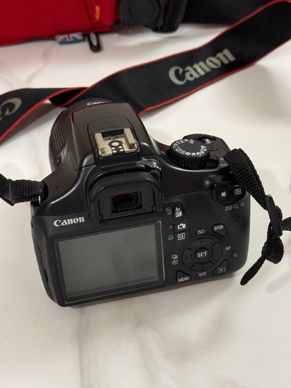 PlayStation 4 512 ГБ с дисководом, фотоаппарат Canon EOS 1100D 6