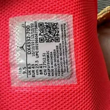 Nike Air Jordan, Armani Exchange, Givenchy 3