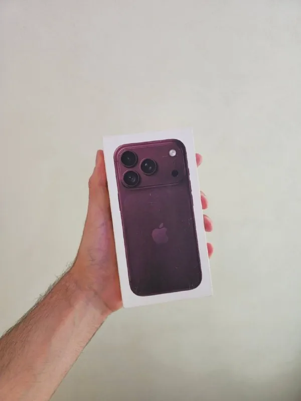 iPhone 17 Pro 256GB Burgundy