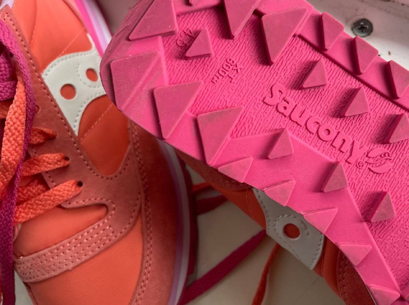 кроссовки Saucony jazz размер 37,5 5