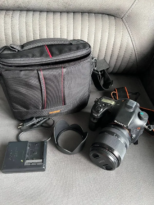 Фотокамера Sony A77, объектив 18-135mm, сумка 1