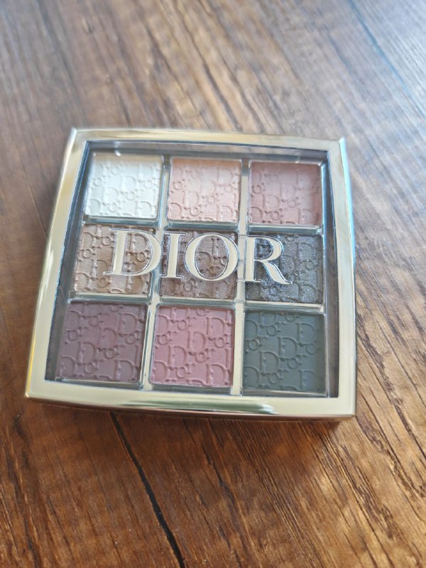 палетка Dior для глаз 3