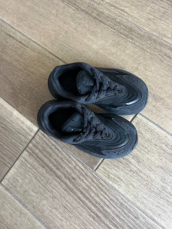 Детские черные кроссовки Adidas размер 28 2