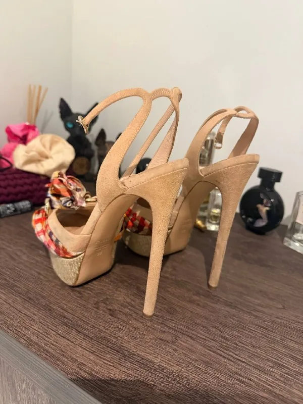 Босоножки Casadei 1