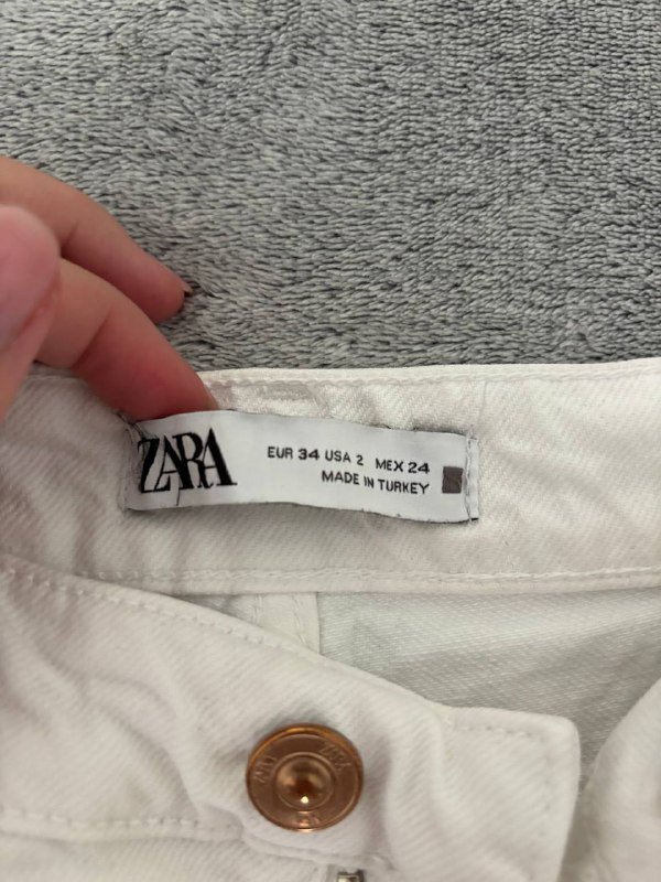 Джинсы Zara белые со средней посадкой размер 34 2
