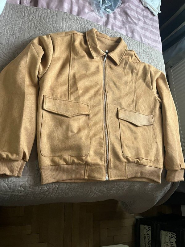 Куртка весенняя размер S замша