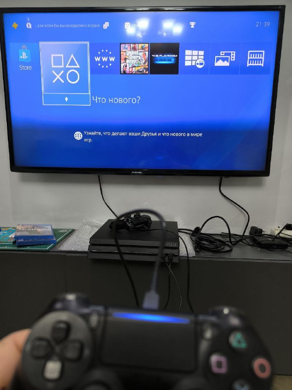PlayStation 4 Pro с комплектом и играми Battlefield 1, GTA 5 4
