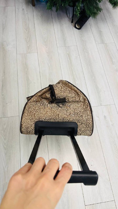 Дорожная сумка на колесиках с ручкой 4