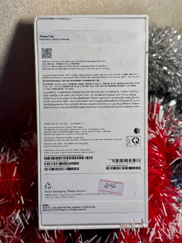 iPhone 17 Air небесно-голубой новый 3